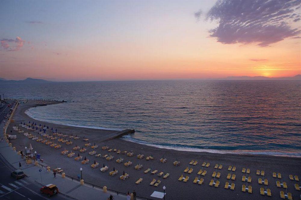 Riviera Hotel 4*