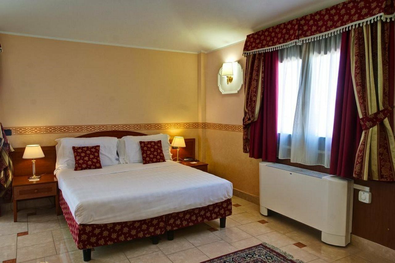 Hotel Riviera Rhodes City